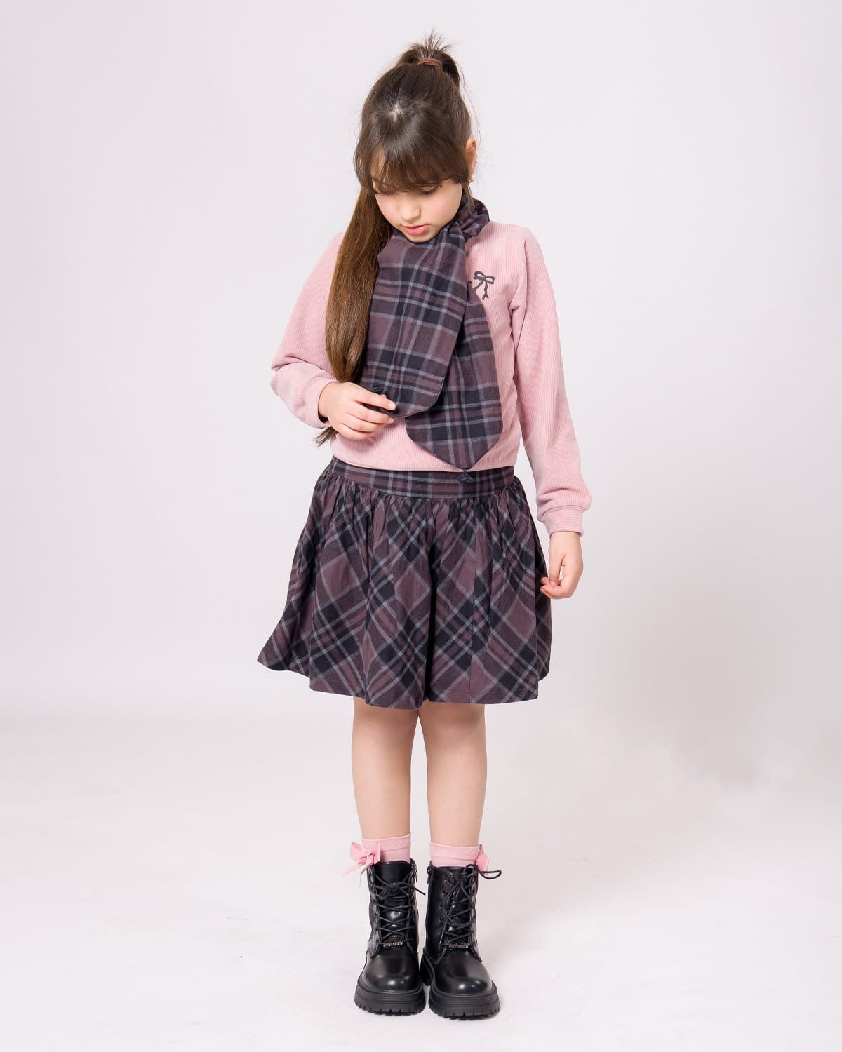 Ensemble Fille avec châle pull Rose & Jupe à Carreaux
