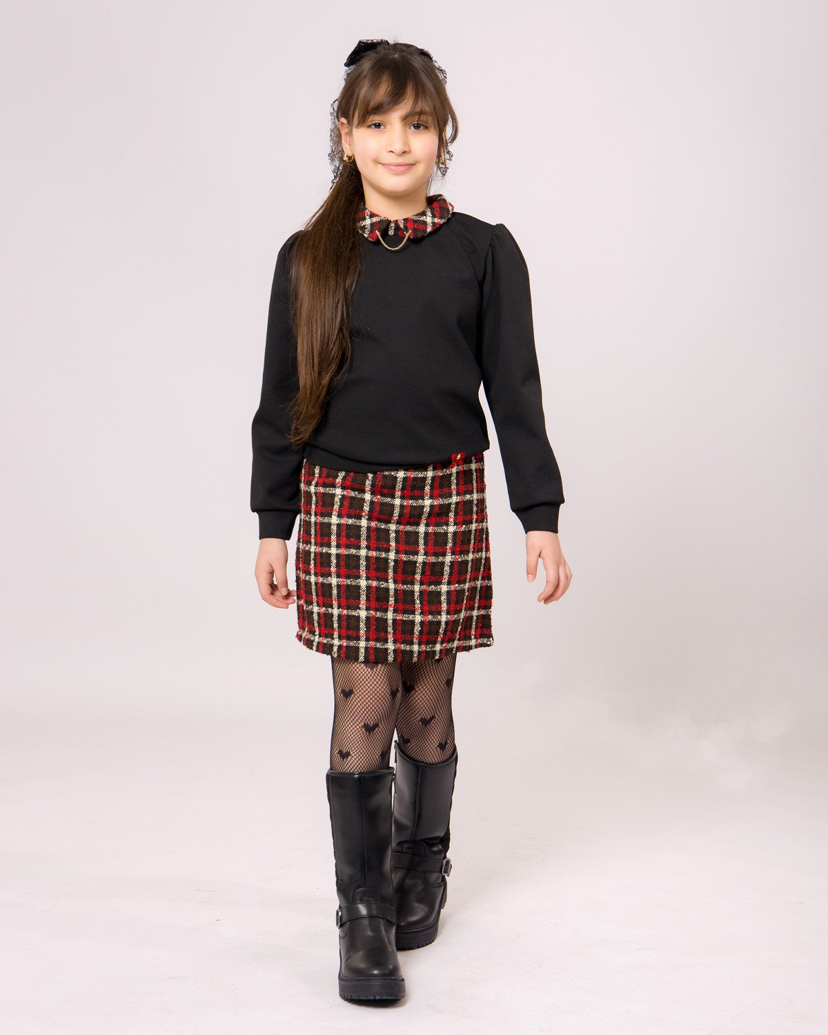 Ensemble Fille Noir & Jupe à Carreaux