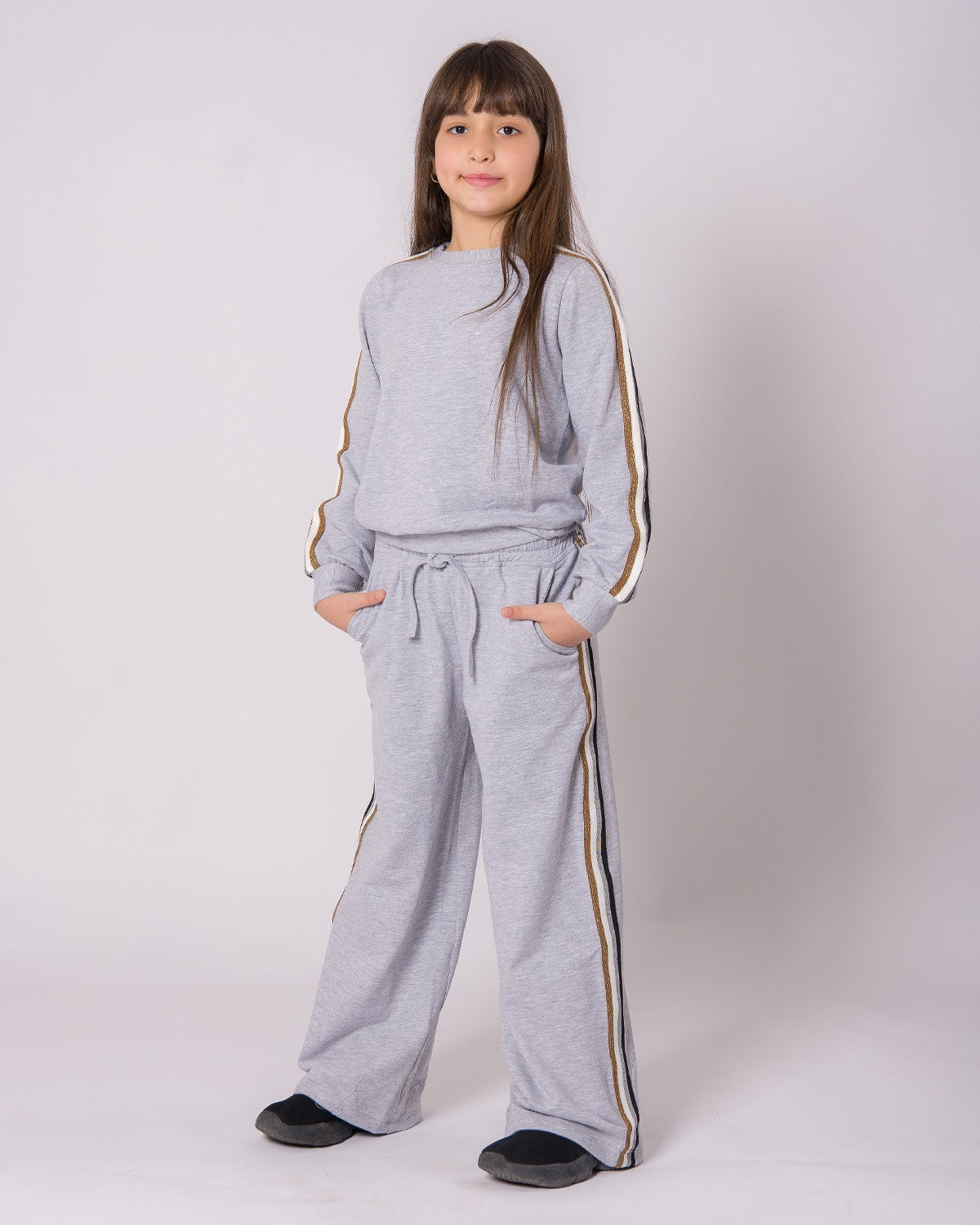 Survette Sport – Gris à Bandes Latérales Dorées pour fille